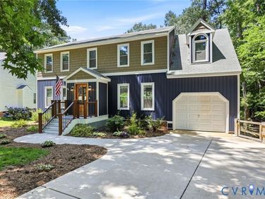 120 Lakeside Drive, Colonial Heights, VA 23834