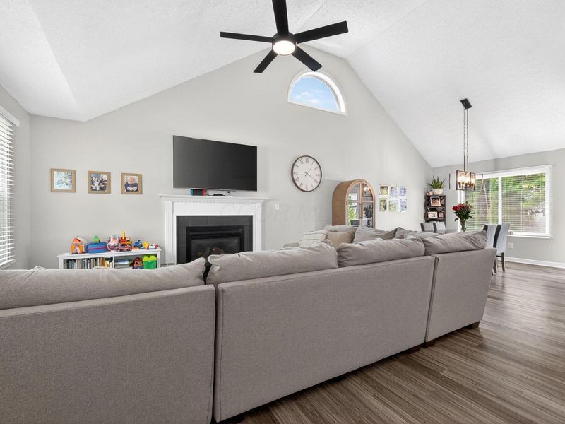 5787 Privilege Drive , Hilliard, OH 43026 Photo 9