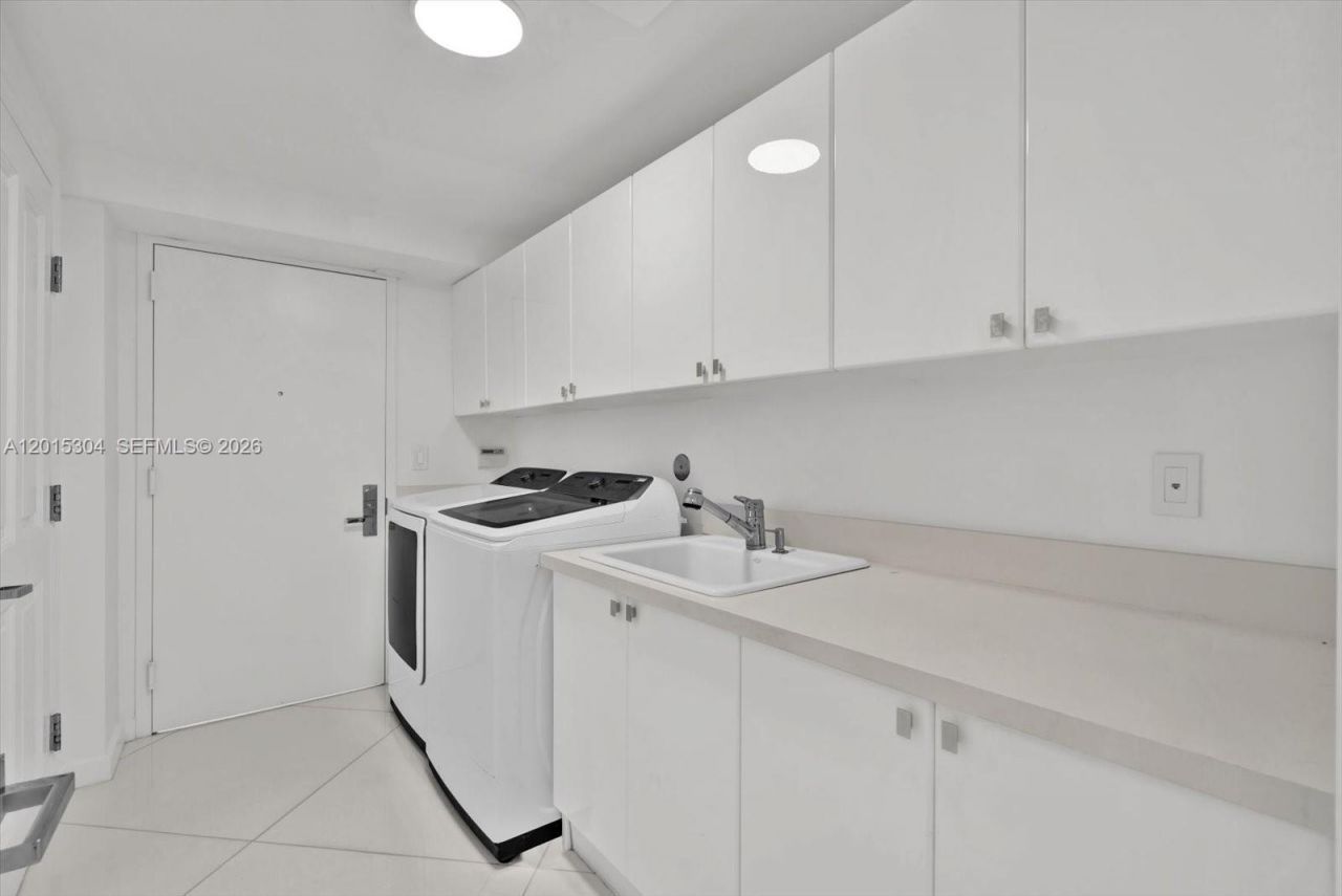 17875 Collins Ave , Unit 1101, Sunny Isles Beach, FL 33160 Photo