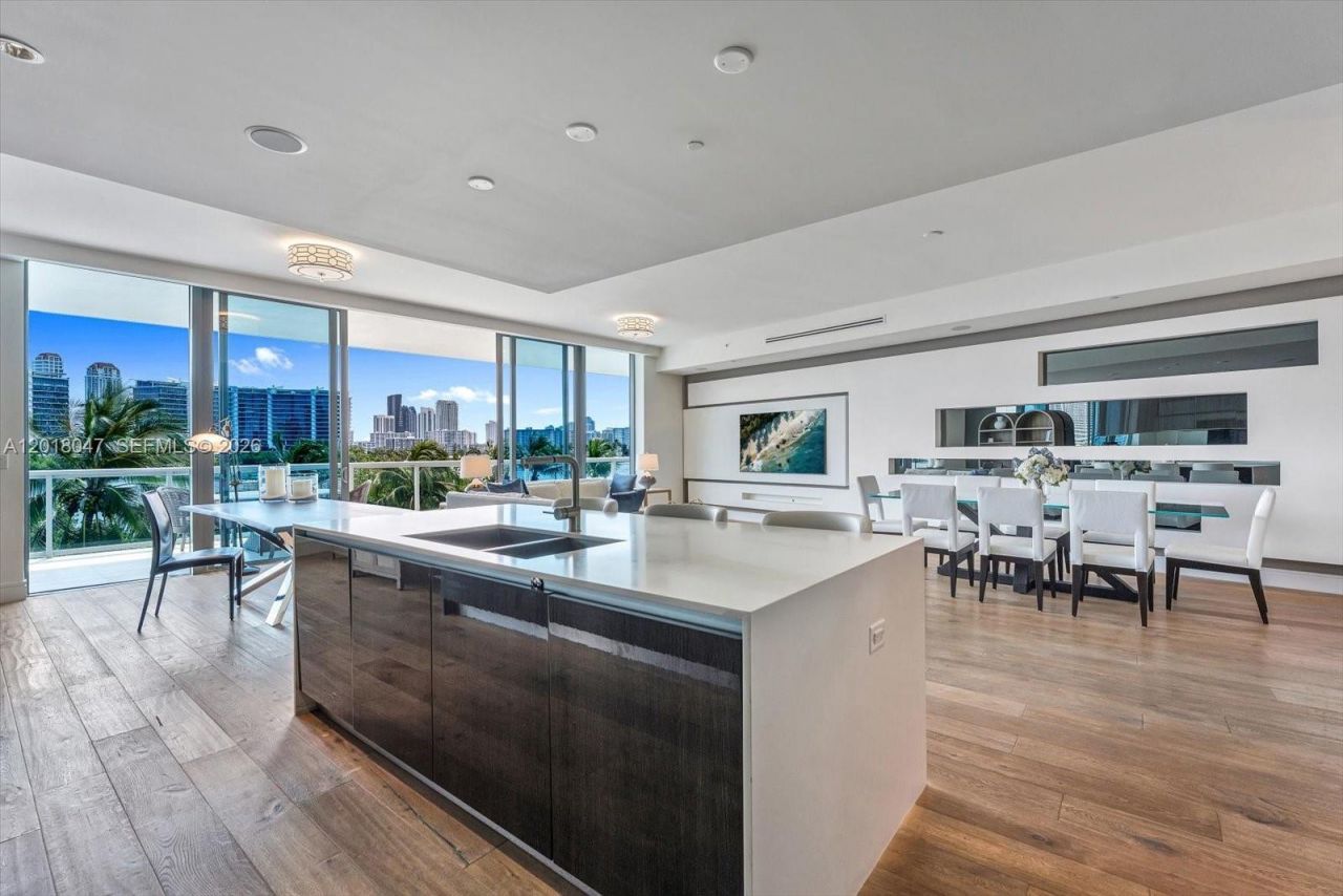 3300 NE 188th St , Unit 217, Aventura, FL 33180 Photo
