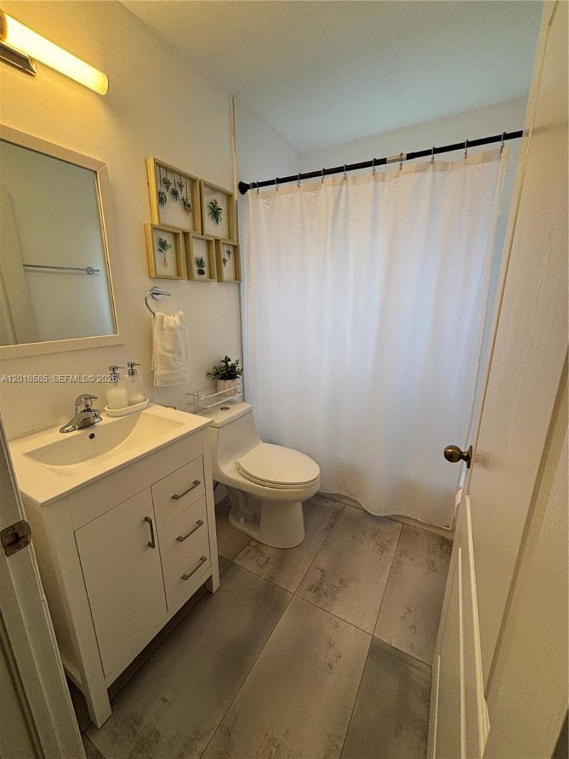 16274 SW 71st Ter , Miami, FL 33193 Photo