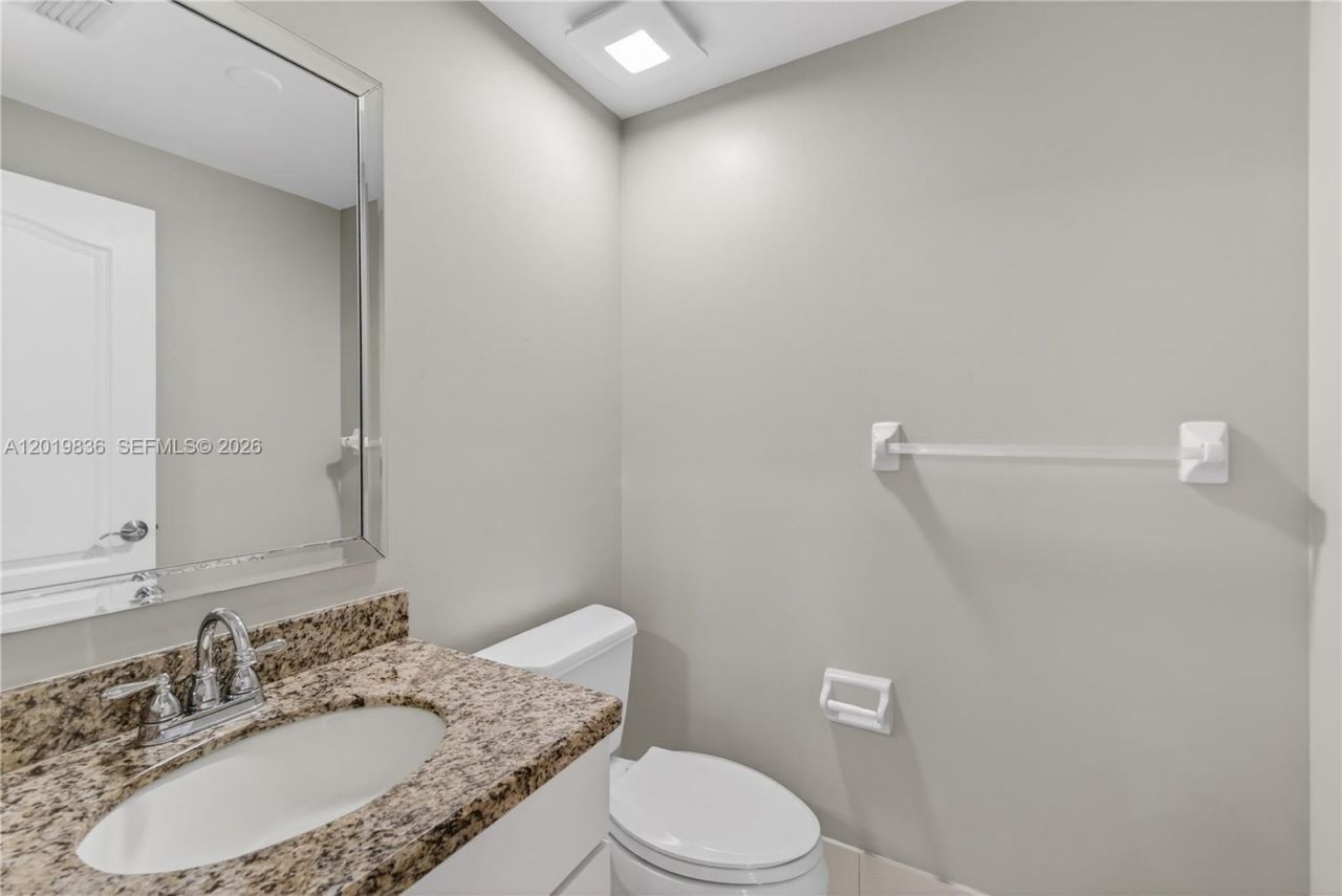 2340 NW 161st Ave, Pembroke Pines, FL 33028 Photo
