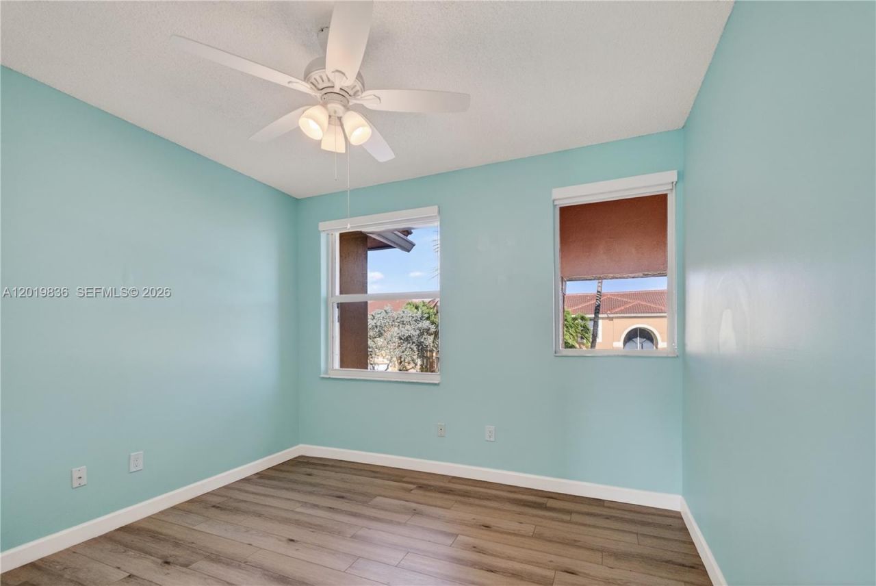 2340 NW 161st Ave, Pembroke Pines, FL 33028 Photo