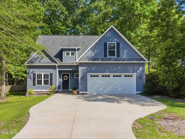 3814 Canterbury Road, Trent Woods, NC 28562