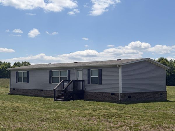 1644 Gap RD , Chatham, VA 24531