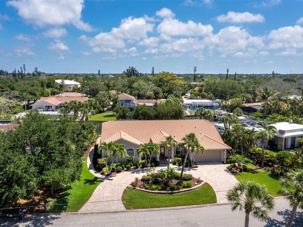 819 PARADISE WAY , SARASOTA, FL 34242