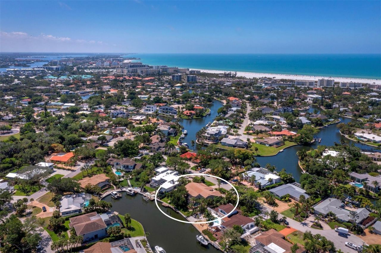819 Paradise Way, Sarasota, FL 34242 Photo