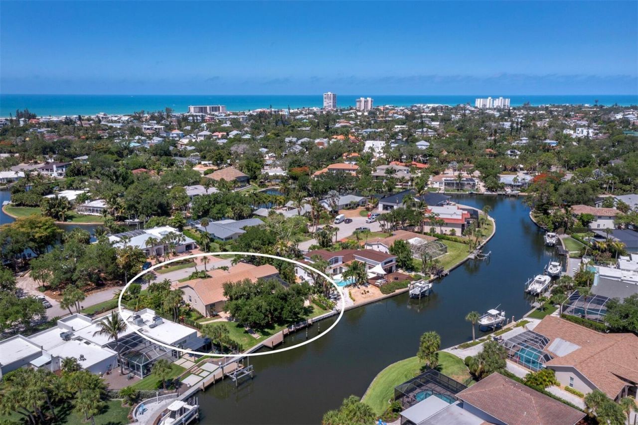 819 Paradise Way, Sarasota, FL 34242 Photo