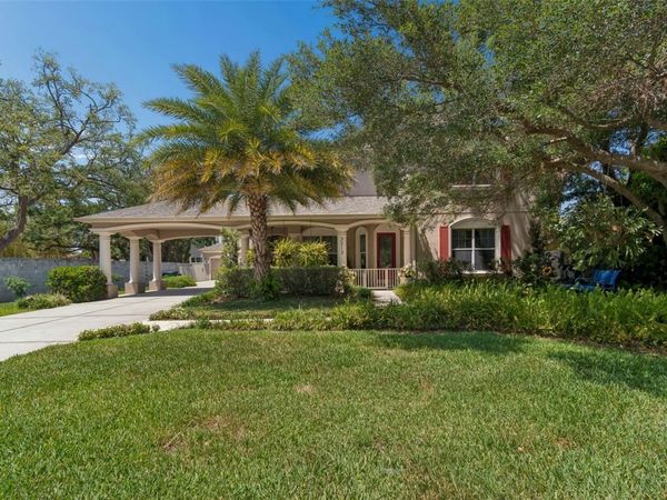 3213 W WYOMING AVENUE, TAMPA, FL 33611