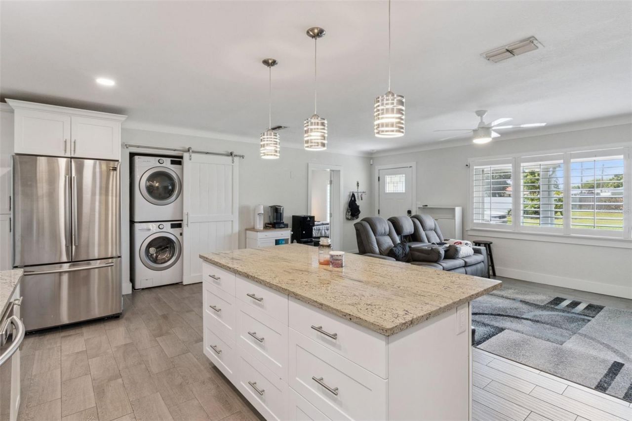 1761 65th Avenue N, Saint Petersburg, FL 33702 Photo