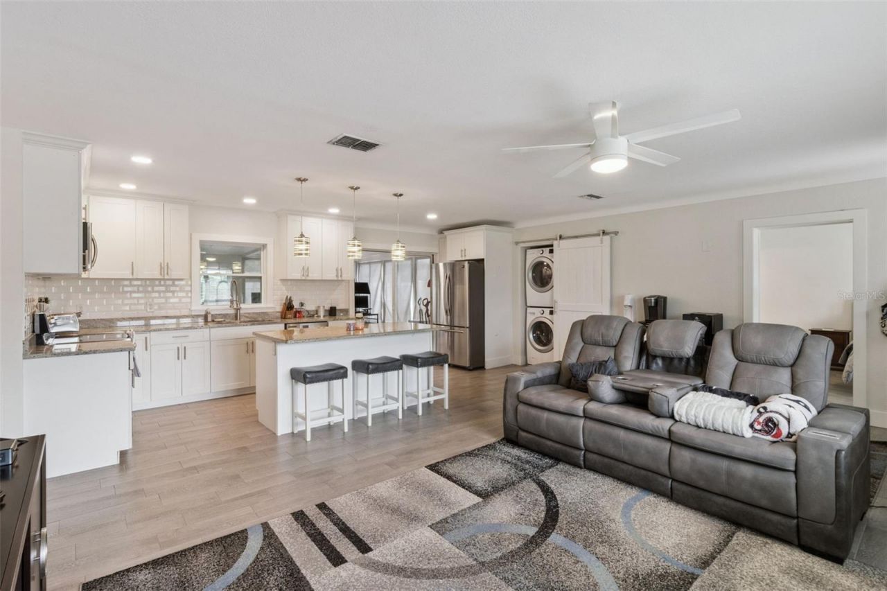 1761 65th Avenue N, Saint Petersburg, FL 33702 Photo