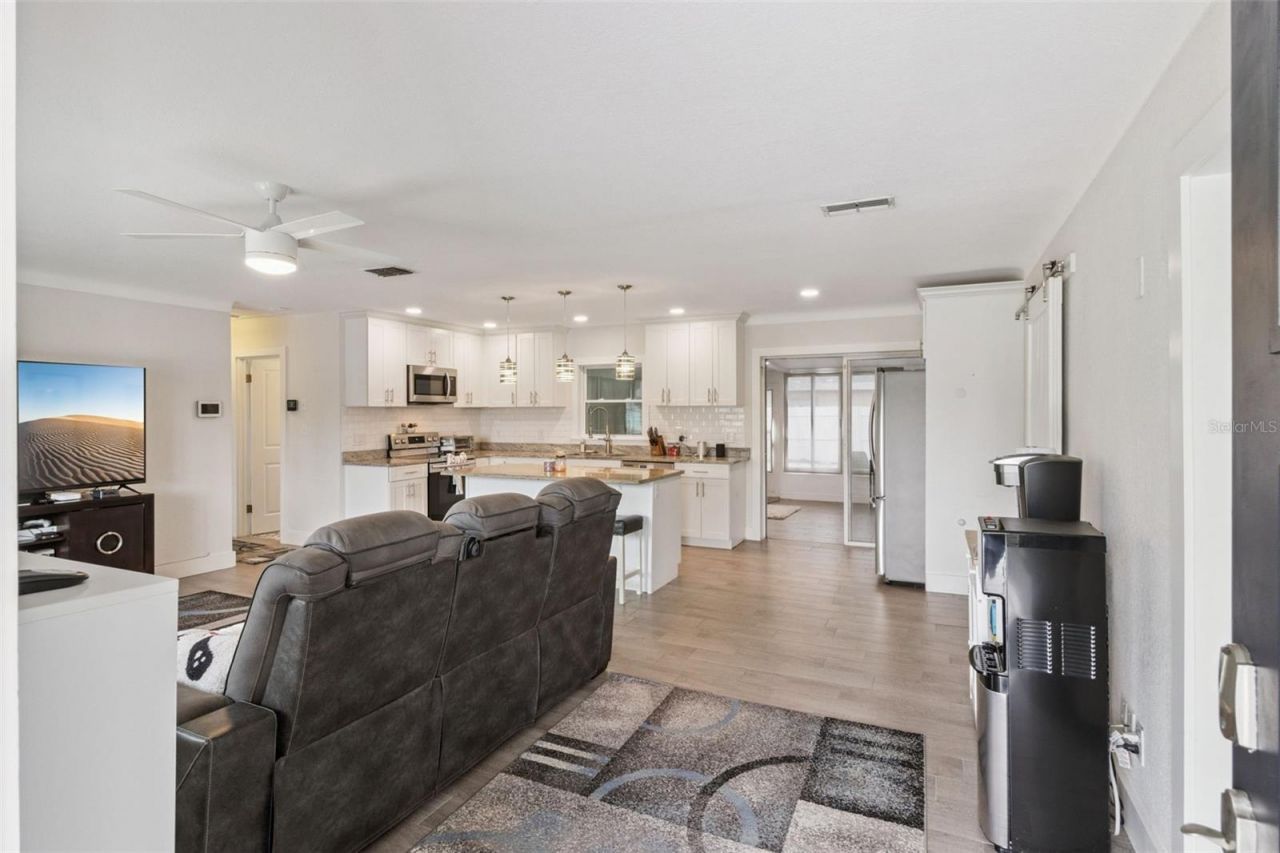 1761 65th Avenue N, Saint Petersburg, FL 33702 Photo