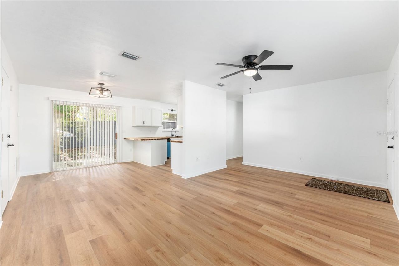 5701 SW 47th Place, Gainesville, FL 32608 Photo