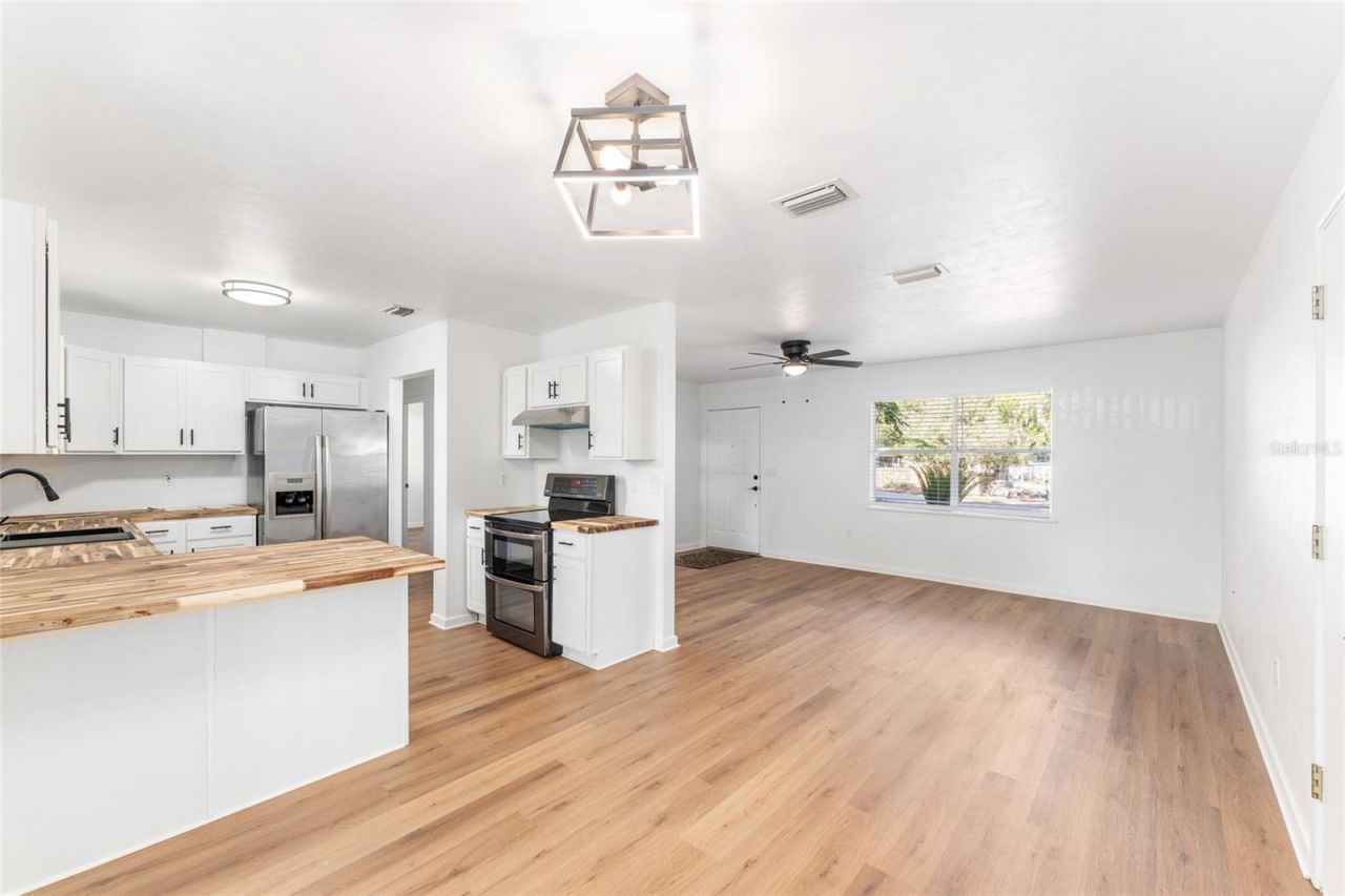 5701 SW 47th Place, Gainesville, FL 32608 Photo