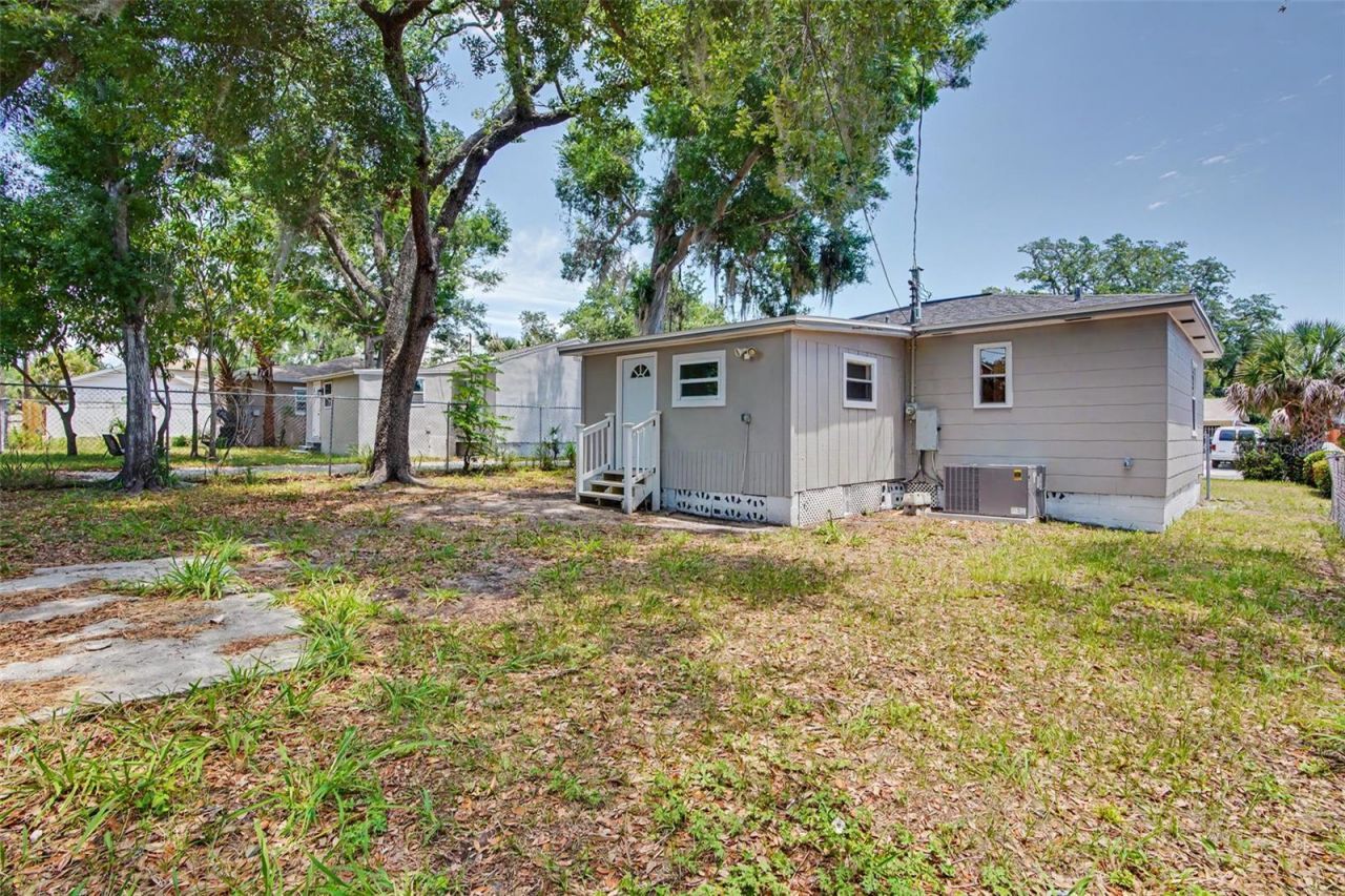 2425 19th Street S, Saint Petersburg, FL 33712 Photo