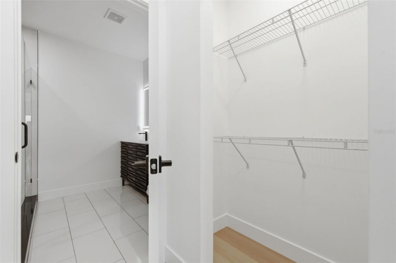 1530 12th Avenue S, Saint Petersburg, FL 33705 Photo