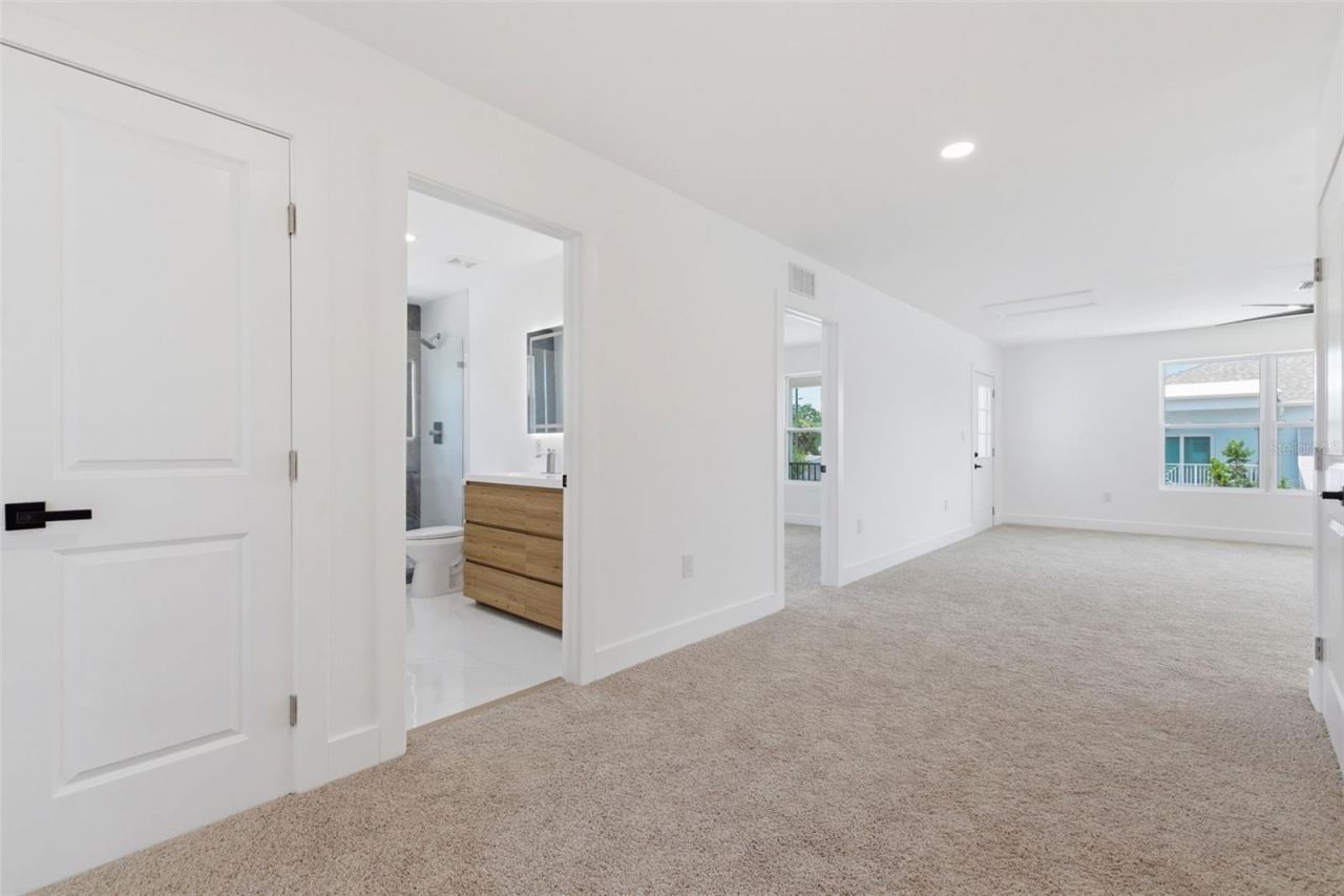 1530 12th Avenue S, Saint Petersburg, FL 33705 Photo