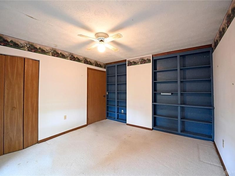 425 Richard Glen, Tipp City, OH 45371 Photo 31