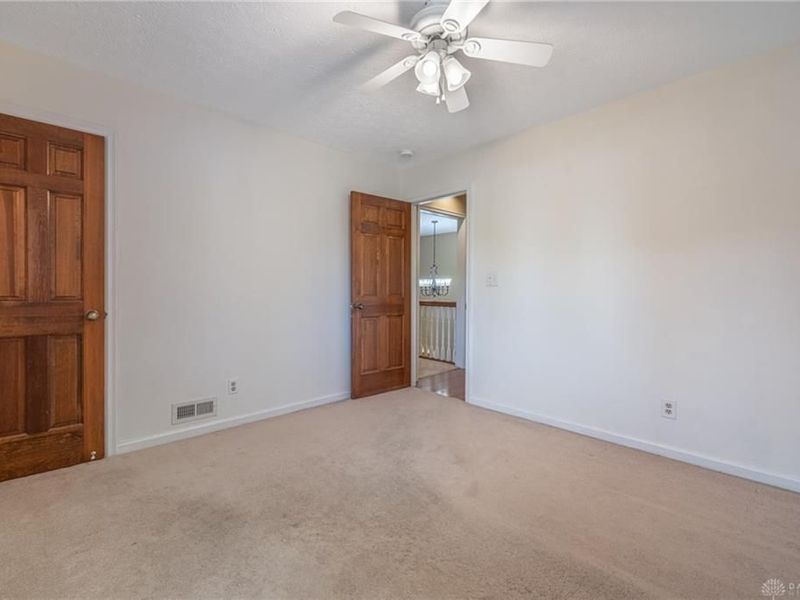 215 Beverly Place, Oakwood, OH 45419 Photo 28