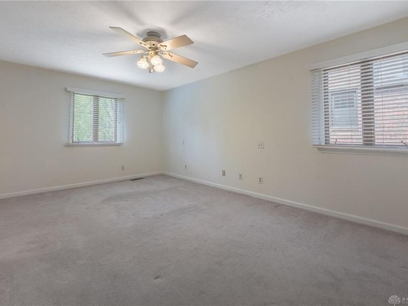 215 Beverly Place, Oakwood, OH 45419 Photo 29