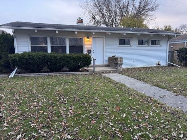 7100 Wilson Terrace , Morton Grove, IL 60053