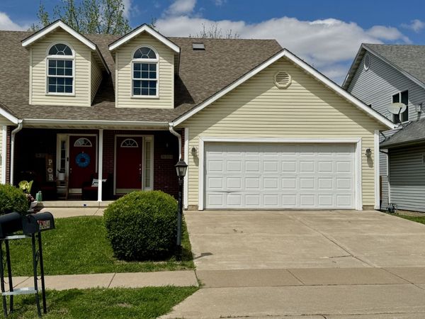 3054 CHERRYWOOD Drive , Unit 3054, Bettendorf, IA 52722