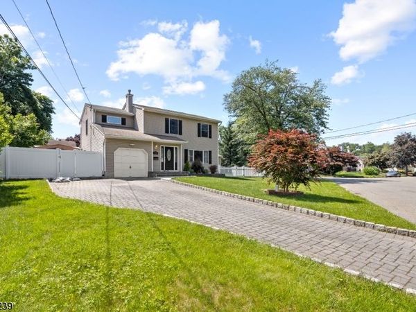 161 River Dr, Parsippany-Troy Hills, NJ 07034
