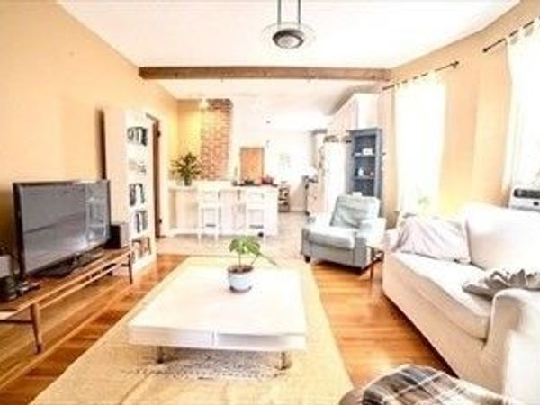 66-68 Cameron Ave, Unit 2, Somerville, MA 02144