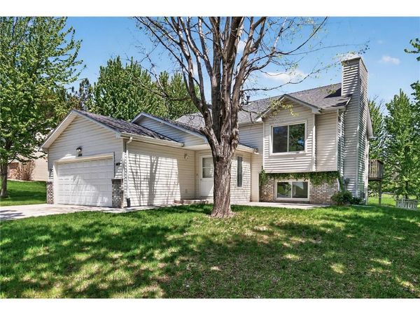 4008 Pennsylvania Avenue, Eagan, MN 55123