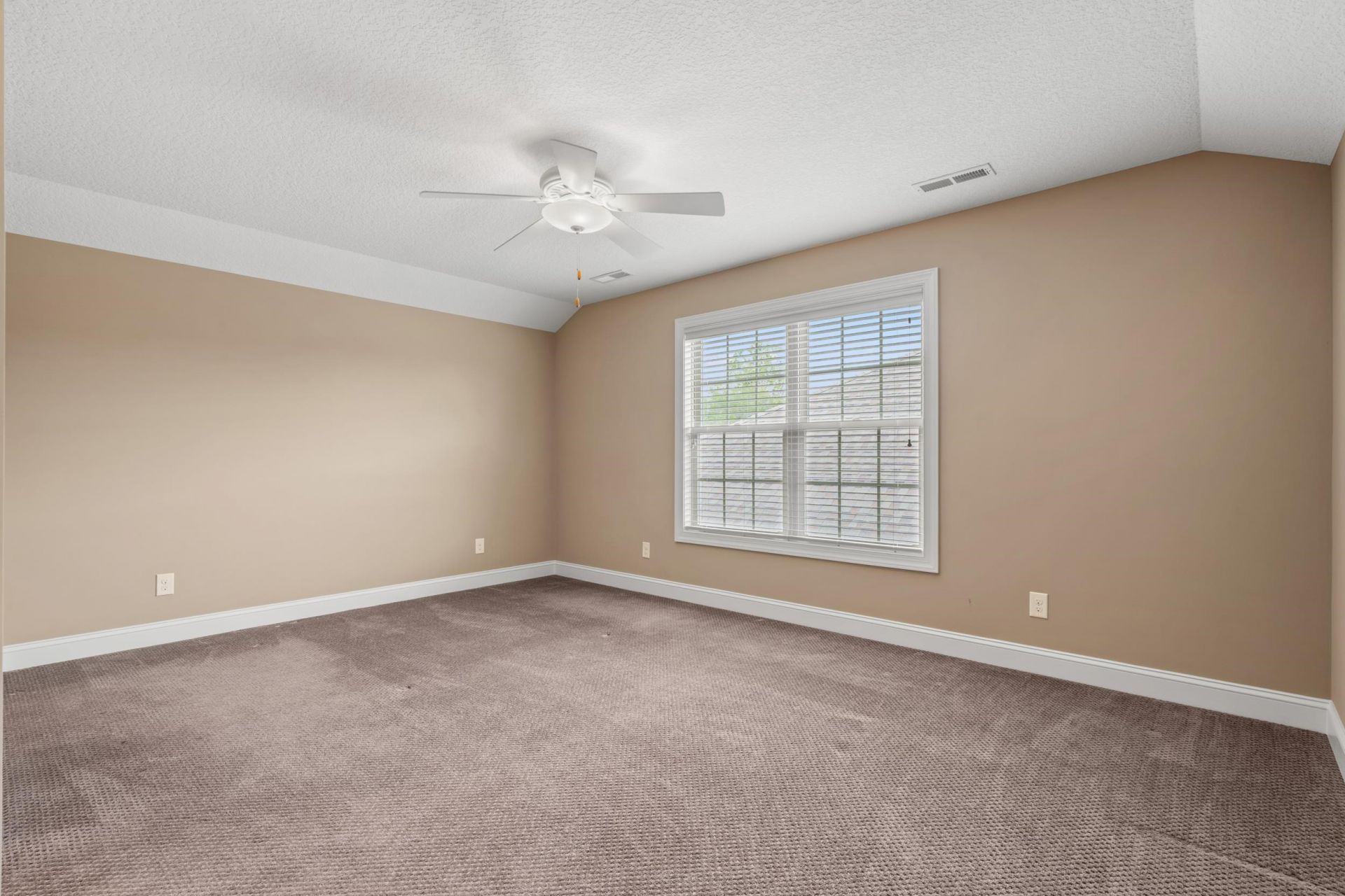 819 Villarosa Dr.  Photo 25