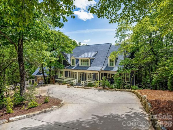 251 Toxaway Court , Lake Toxaway, NC 28747