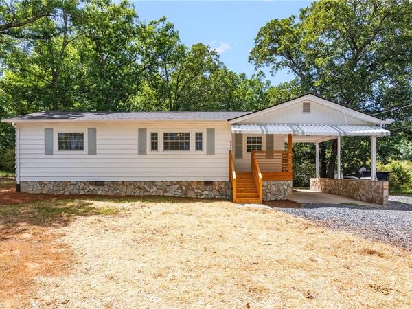 902 Breeze Hill Road, Asheboro, NC 27203