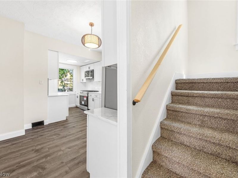 3101 W 101st Street, Cleveland, OH 44111 Photo 14