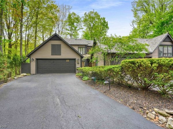 15 Hidden Valley , Rocky River, OH 44116