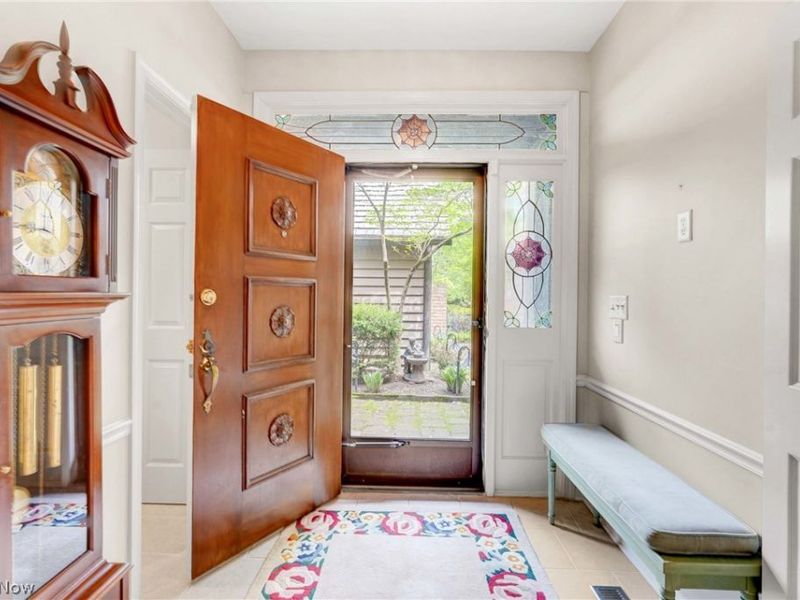 15 Hidden Valley, Rocky River, OH 44116 Photo 6