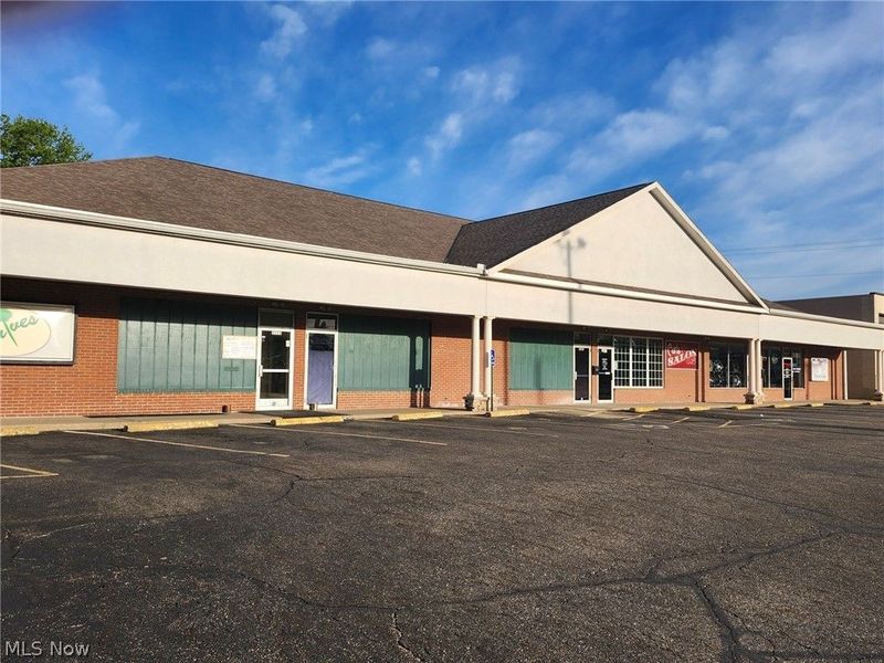 2337 S Union Avenue, Alliance, OH 44601 Photo 2