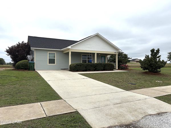 4901 Blue Sky Way , Marianna, FL 32446