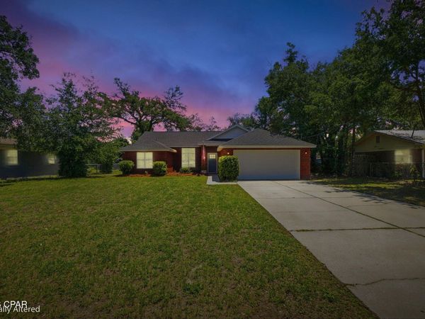 813 Mississippi Avenue , Lynn Haven, FL 32444