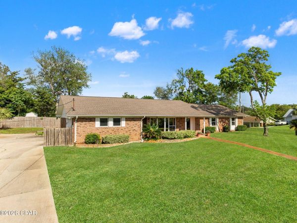 16400 Castile Avenue , Panama City Beach, FL 32413