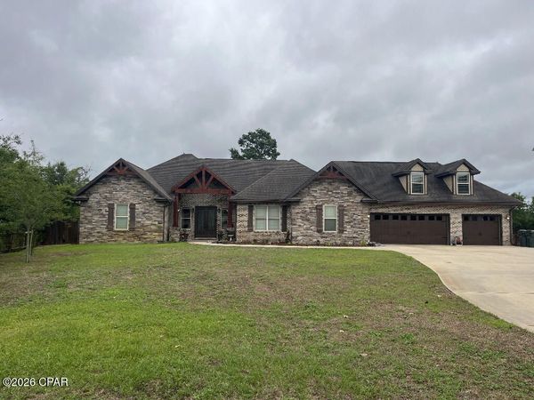 3221 College Boulevard , Lynn Haven, FL 32444