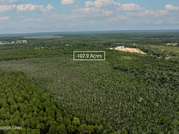 1530 Highway 79 , Bonifay, FL 32425