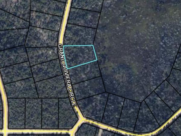 XX Grand Quiviera Circle , Marianna, FL 32448