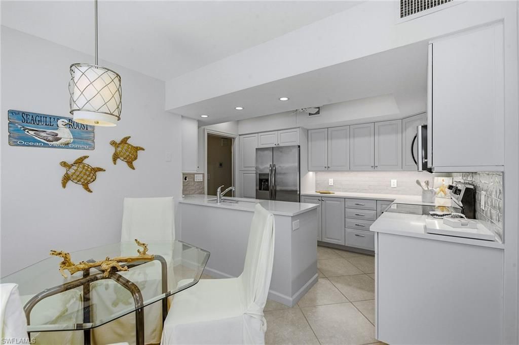 4051 Gulf Shore Blvd N, Unit 300, Naples, FL 34103 Photo