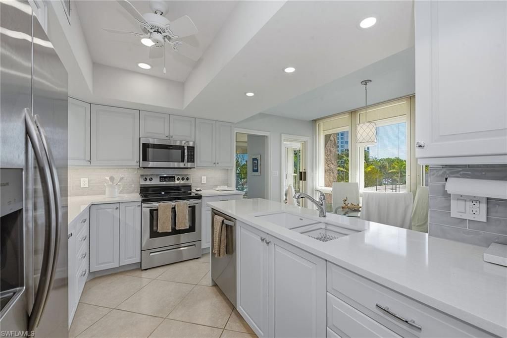 4051 Gulf Shore Blvd N, Unit 300, Naples, FL 34103 Photo