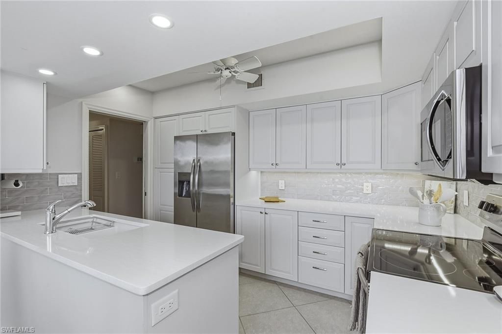 4051 Gulf Shore Blvd N, Unit 300, Naples, FL 34103 Photo