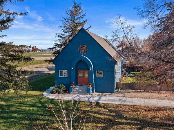 712 N 4th St, Parma, ID 83660