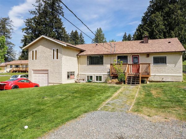 948 Latoria Rd, Langford, BC V9C 3A8