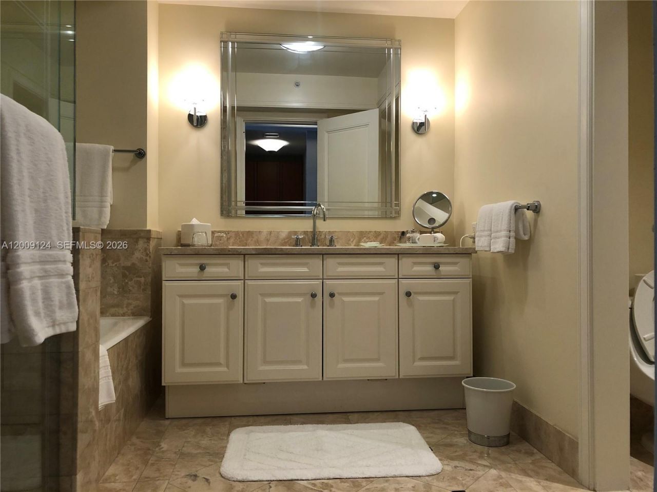 1435 Brickell Ave , Unit 3505, Miami, FL 33131 Photo