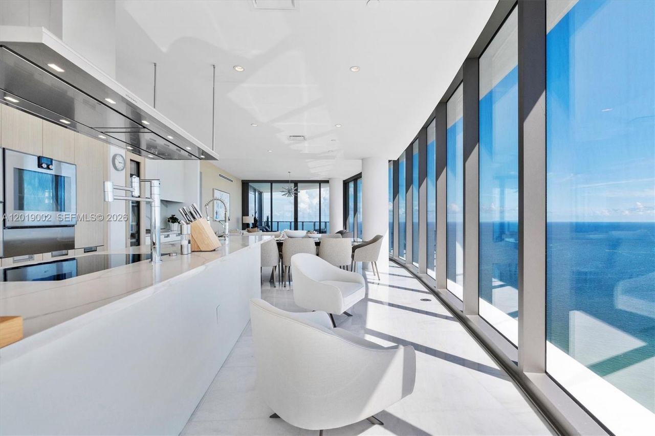 15701 Collins Ave , Unit 3605, Sunny Isles Beach, FL 33160 Photo