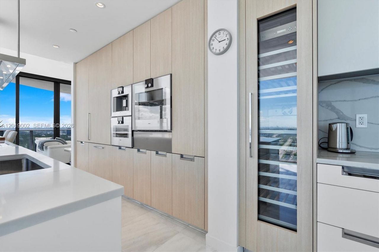 15701 Collins Ave , Unit 3605, Sunny Isles Beach, FL 33160 Photo
